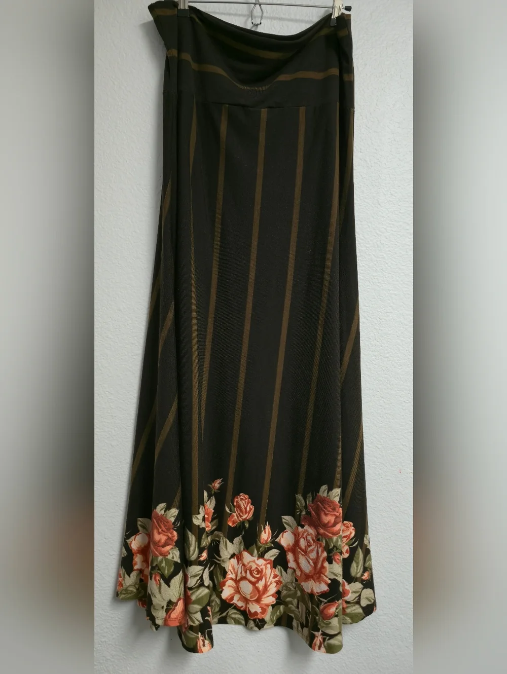 Lularoe BROWN Maxi Skirt with Rose Border - Picture 5 of 5